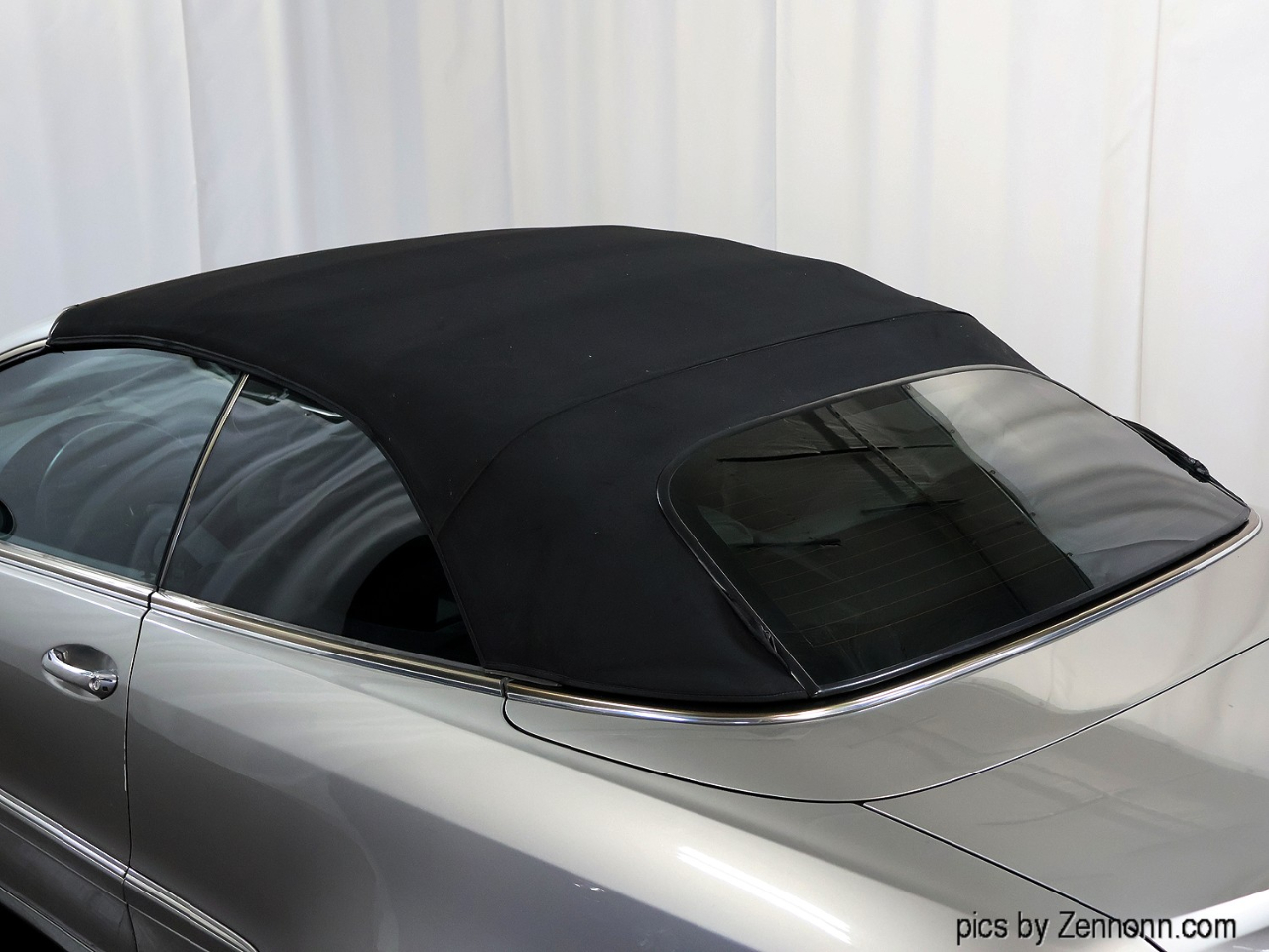 Mercedes-Benz CLK-Class 2dr Cabriolet 3.2L 2005