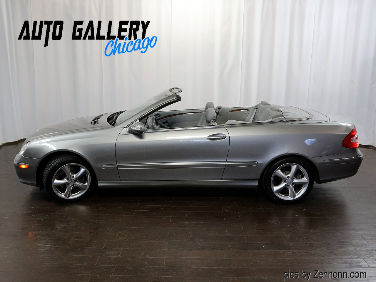 Mercedes-Benz CLK-Class 2dr Cabriolet 3.2L 2005