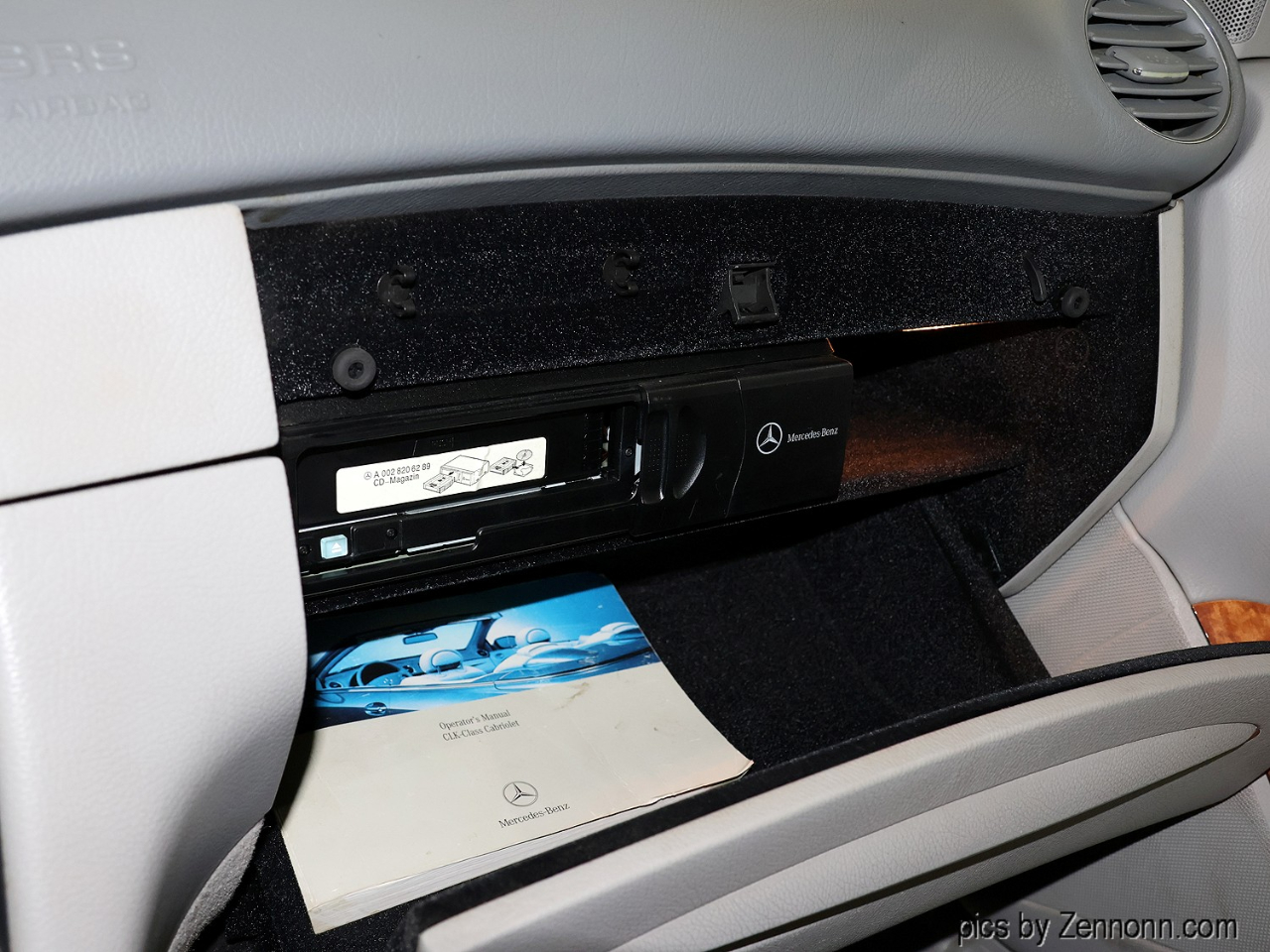 Mercedes-Benz CLK-Class 2dr Cabriolet 3.2L 2005