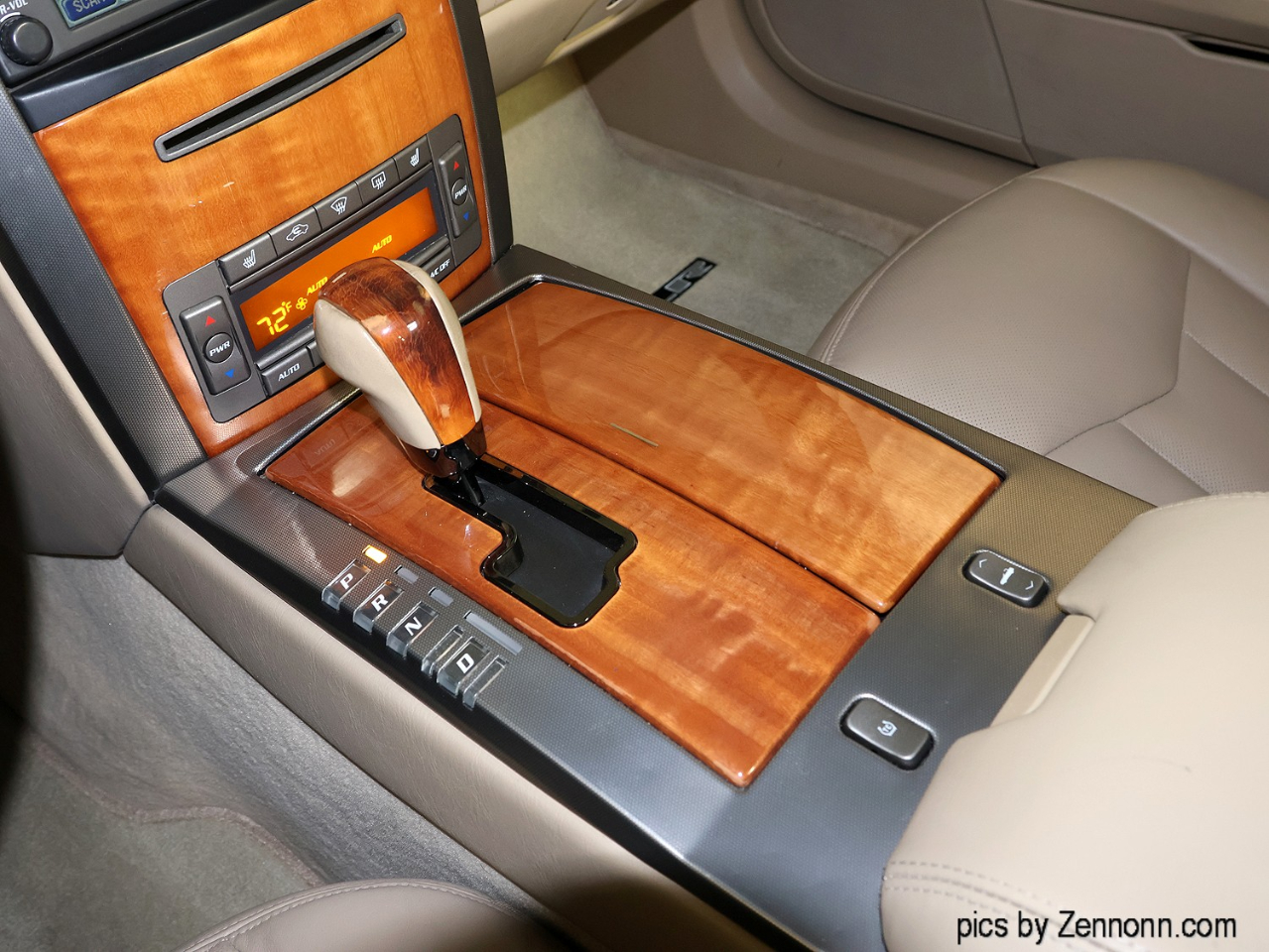 Cadillac XLR 2dr Convertible 2007