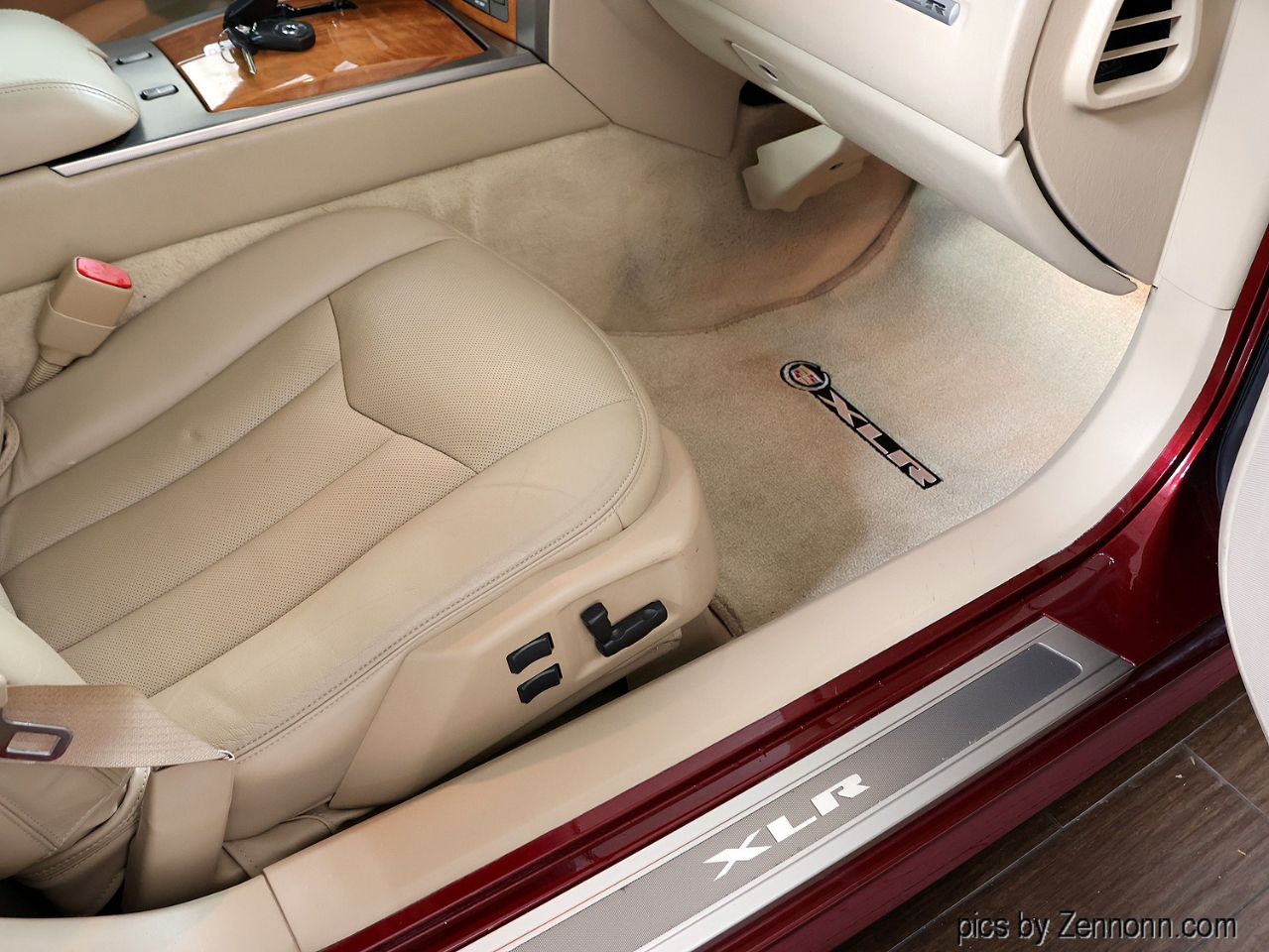 Cadillac XLR 2dr Convertible 2007