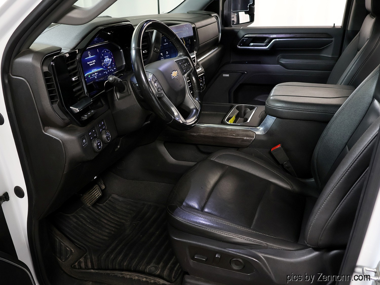 Chevrolet Silverado 3500HD 4WD Crew Cab 172" LTZ 2024