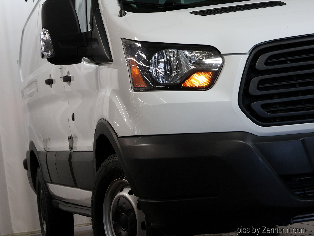 Ford Transit Van T-350 148" Low Rf 9500 GVWR Swing-Out RH Dr 2019