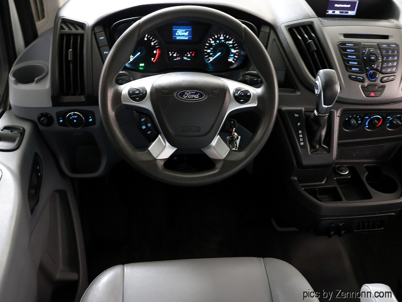 Ford Transit Van T-350 148" Low Rf 9500 GVWR Swing-Out RH Dr 2019