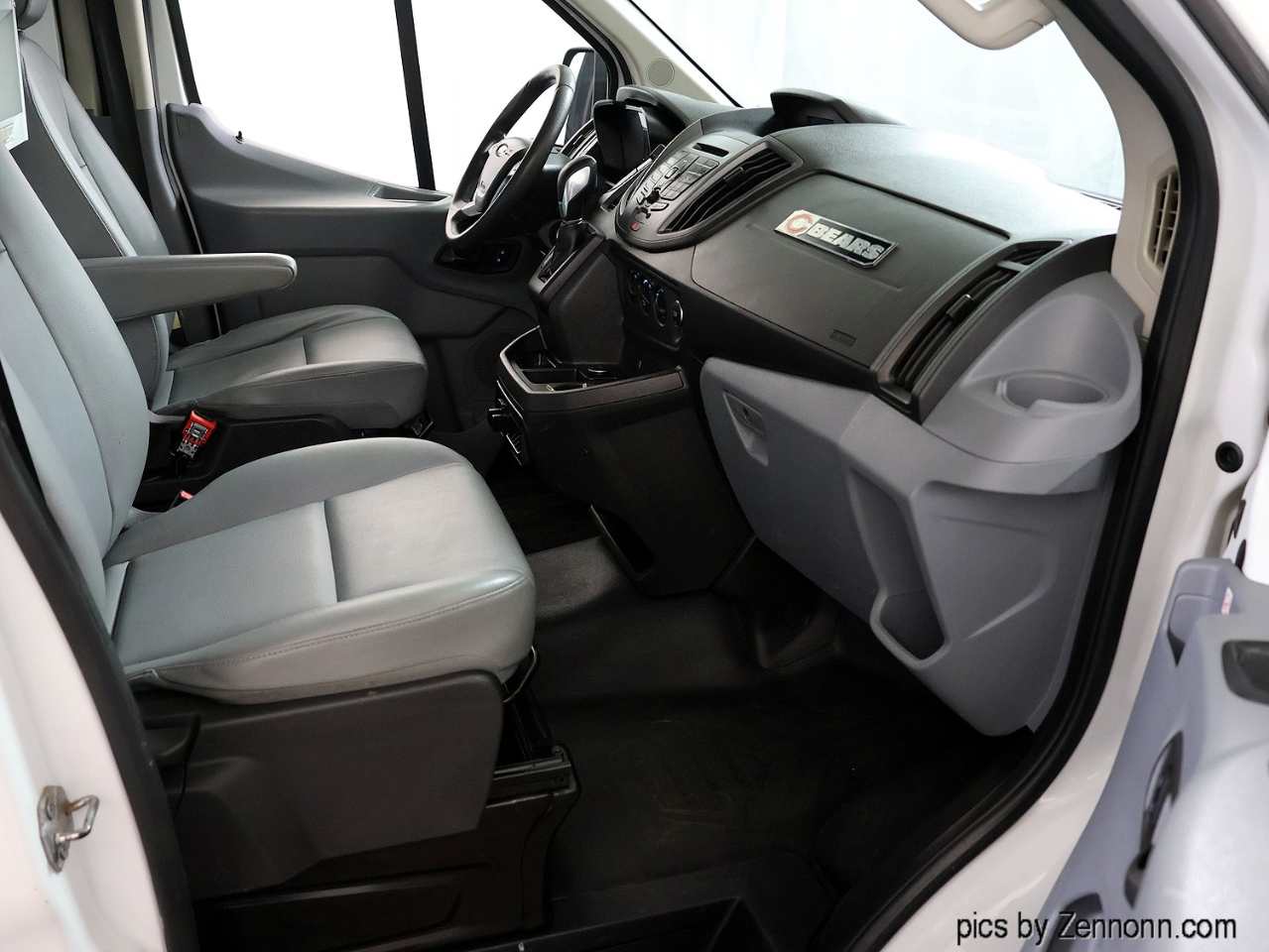 Ford Transit Van T-350 148" Low Rf 9500 GVWR Swing-Out RH Dr 2019