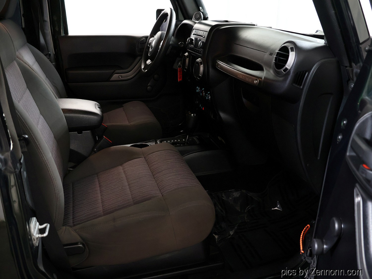 Jeep Wrangler 4WD 2dr Sport 2011