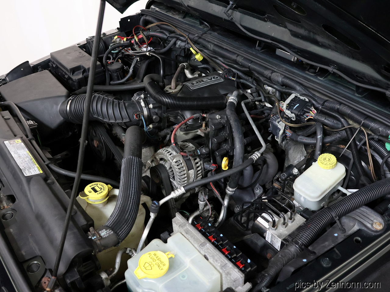 Jeep Wrangler 4WD 2dr Sport 2011