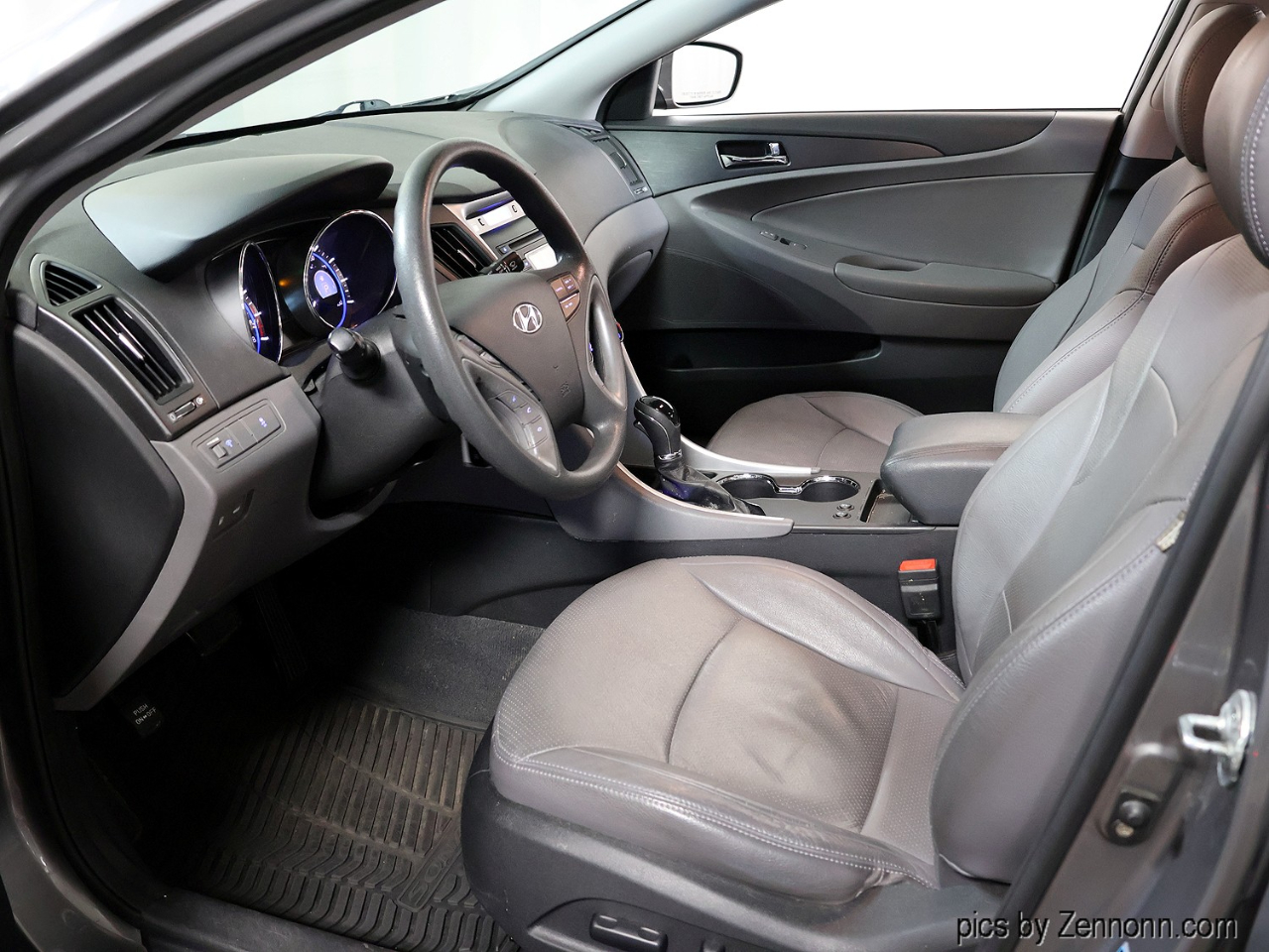 Hyundai Sonata 4dr Sdn 2.4L Auto GLS 2011