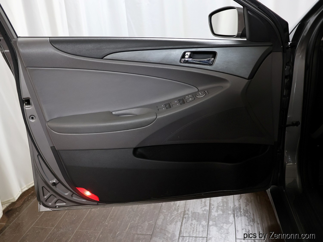 Hyundai Sonata 4dr Sdn 2.4L Auto GLS 2011