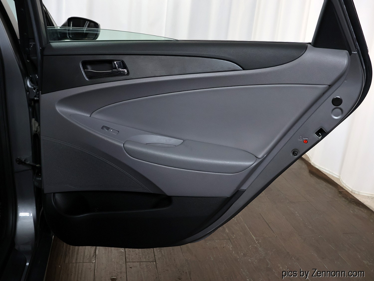 Hyundai Sonata 4dr Sdn 2.4L Auto GLS 2011