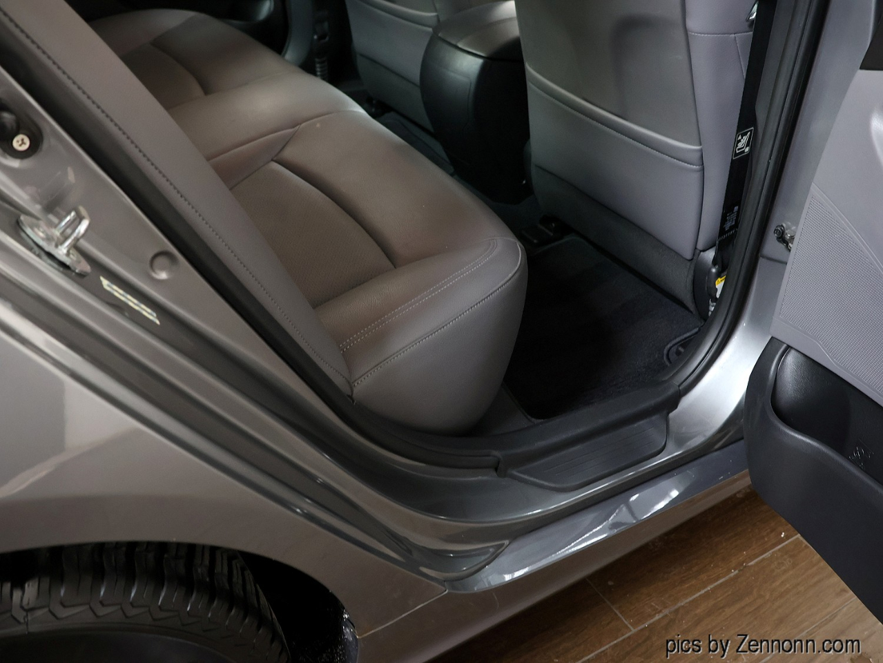 Hyundai Sonata 4dr Sdn 2.4L Auto GLS 2011