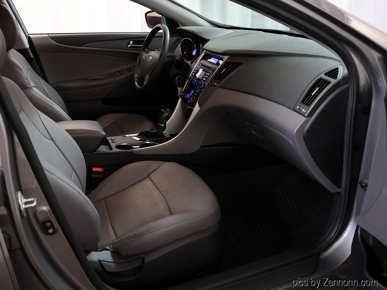 Hyundai Sonata 4dr Sdn 2.4L Auto GLS 2011