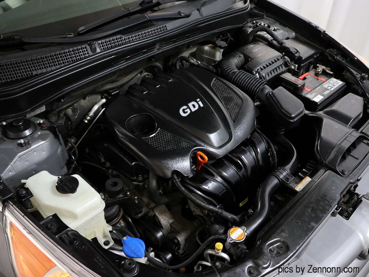 Hyundai Sonata 4dr Sdn 2.4L Auto GLS 2011