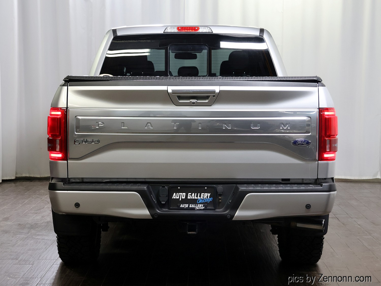 Ford F-150 4WD SuperCrew 157" Platinum 2015