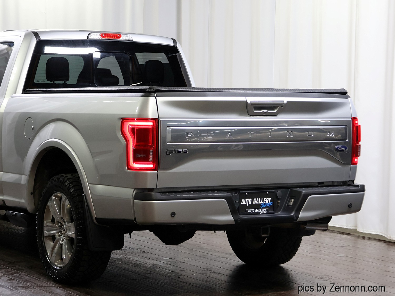 Ford F-150 4WD SuperCrew 157" Platinum 2015