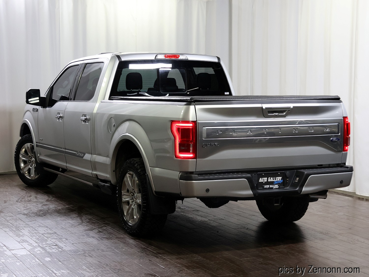 Ford F-150 4WD SuperCrew 157" Platinum 2015