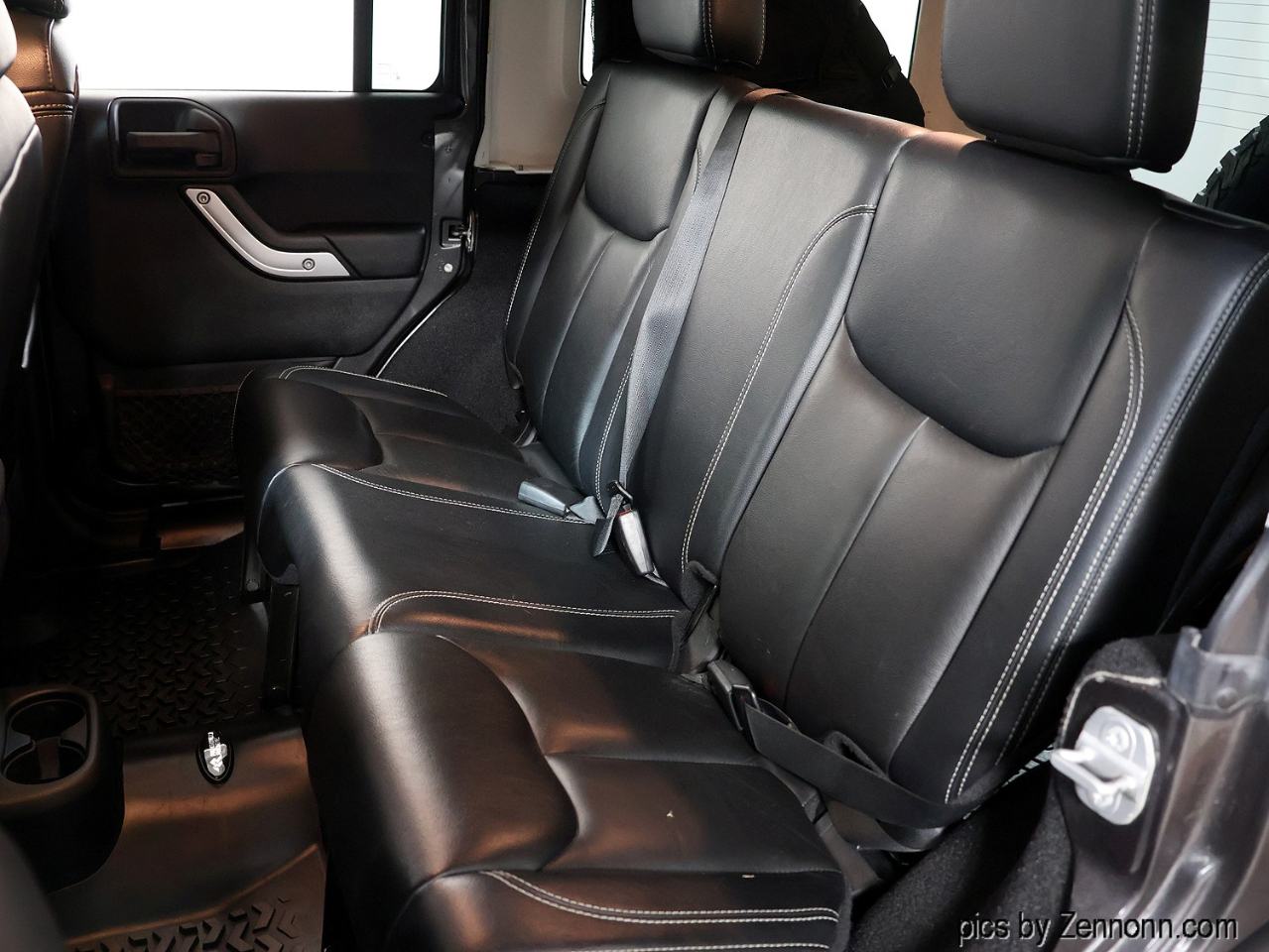 Jeep Wrangler Unlimited 4WD 4dr Rubicon 2014