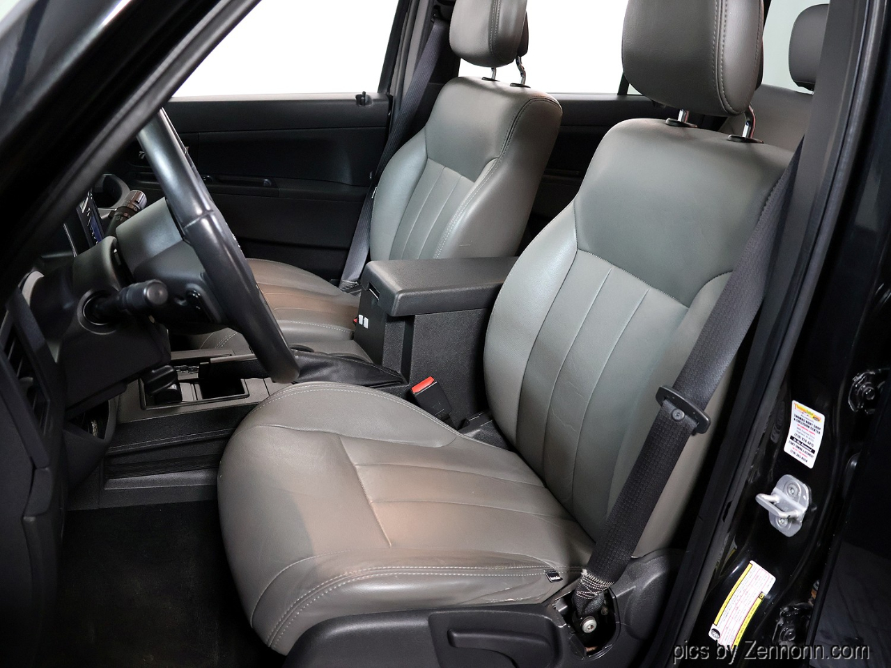 Jeep Liberty 4WD 4dr Sport 2012