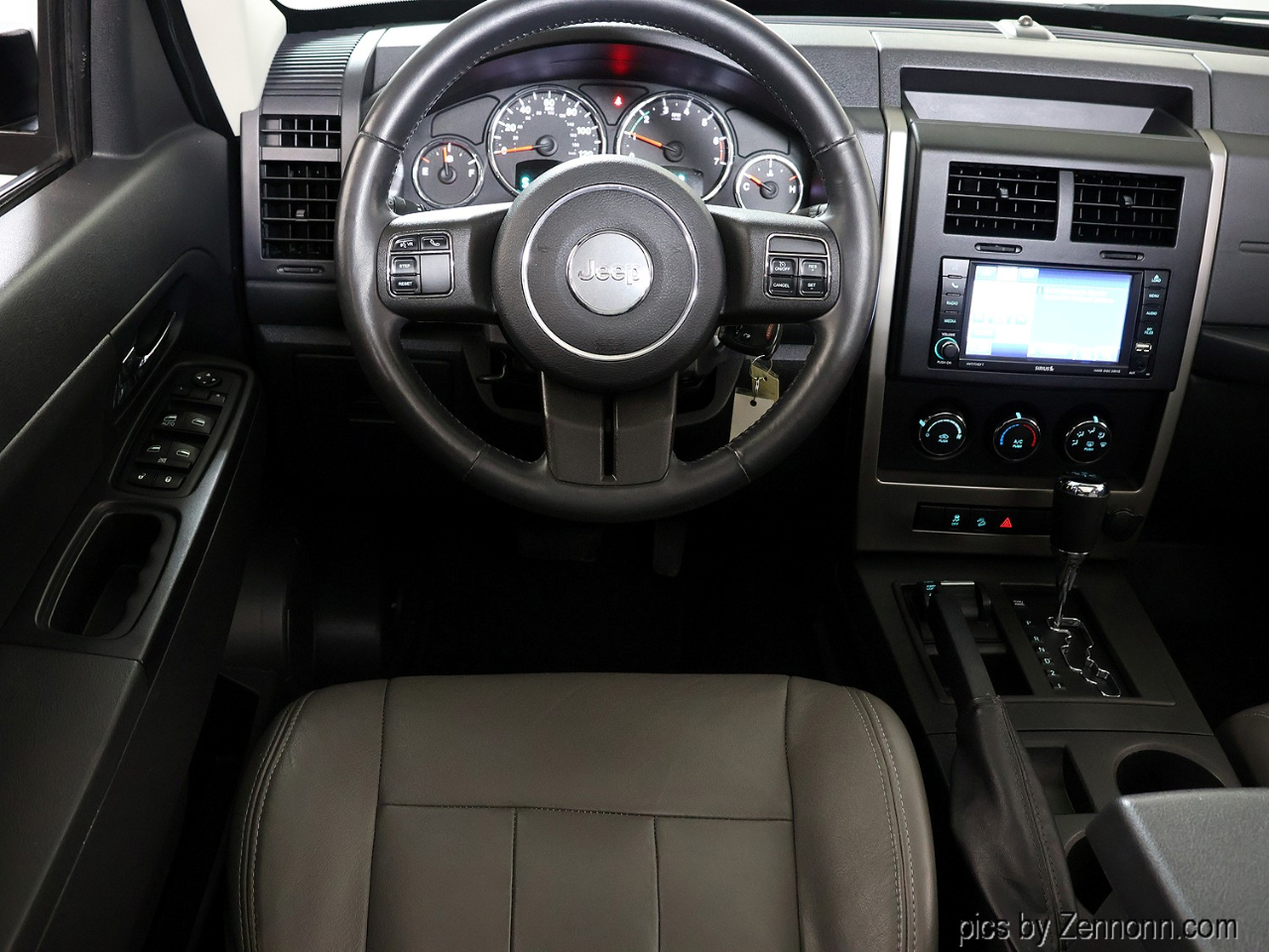 Jeep Liberty 4WD 4dr Sport 2012