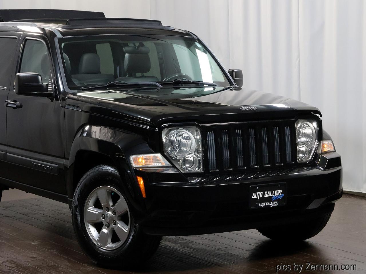 Jeep Liberty 4WD 4dr Sport 2012