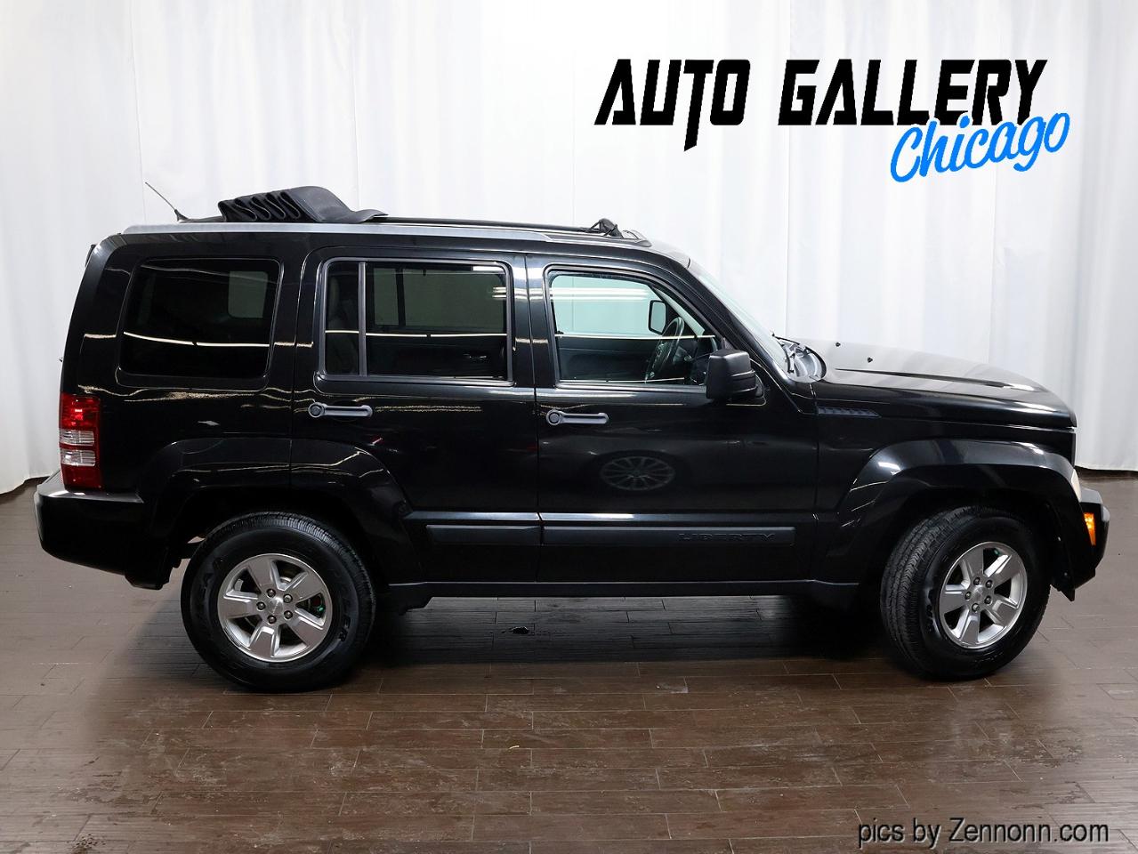 Jeep Liberty 4WD 4dr Sport 2012