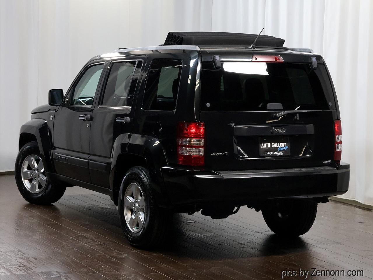 Jeep Liberty 4WD 4dr Sport 2012