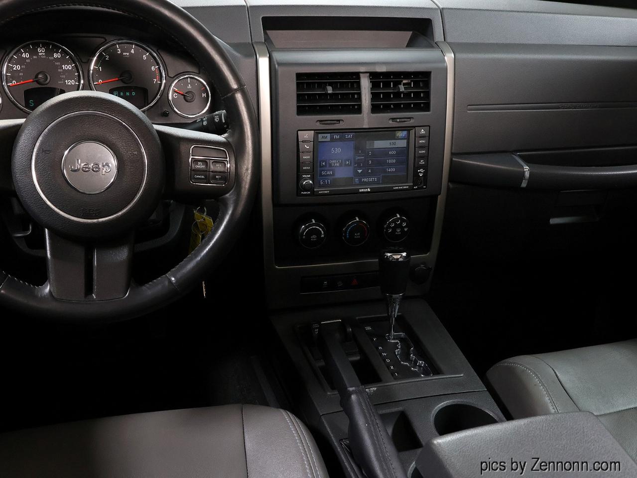 Jeep Liberty 4WD 4dr Sport 2012