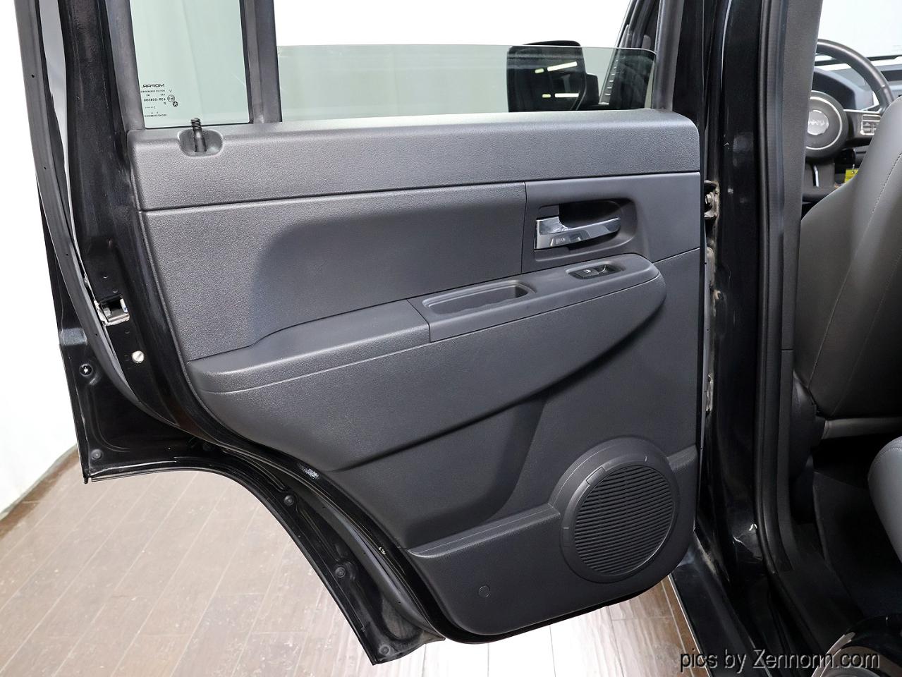 Jeep Liberty 4WD 4dr Sport 2012