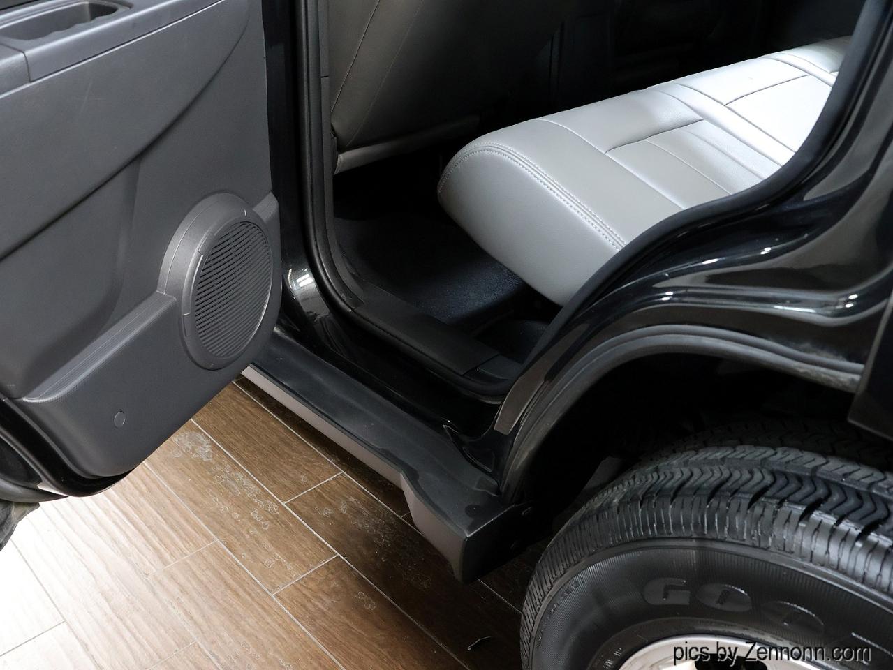 Jeep Liberty 4WD 4dr Sport 2012