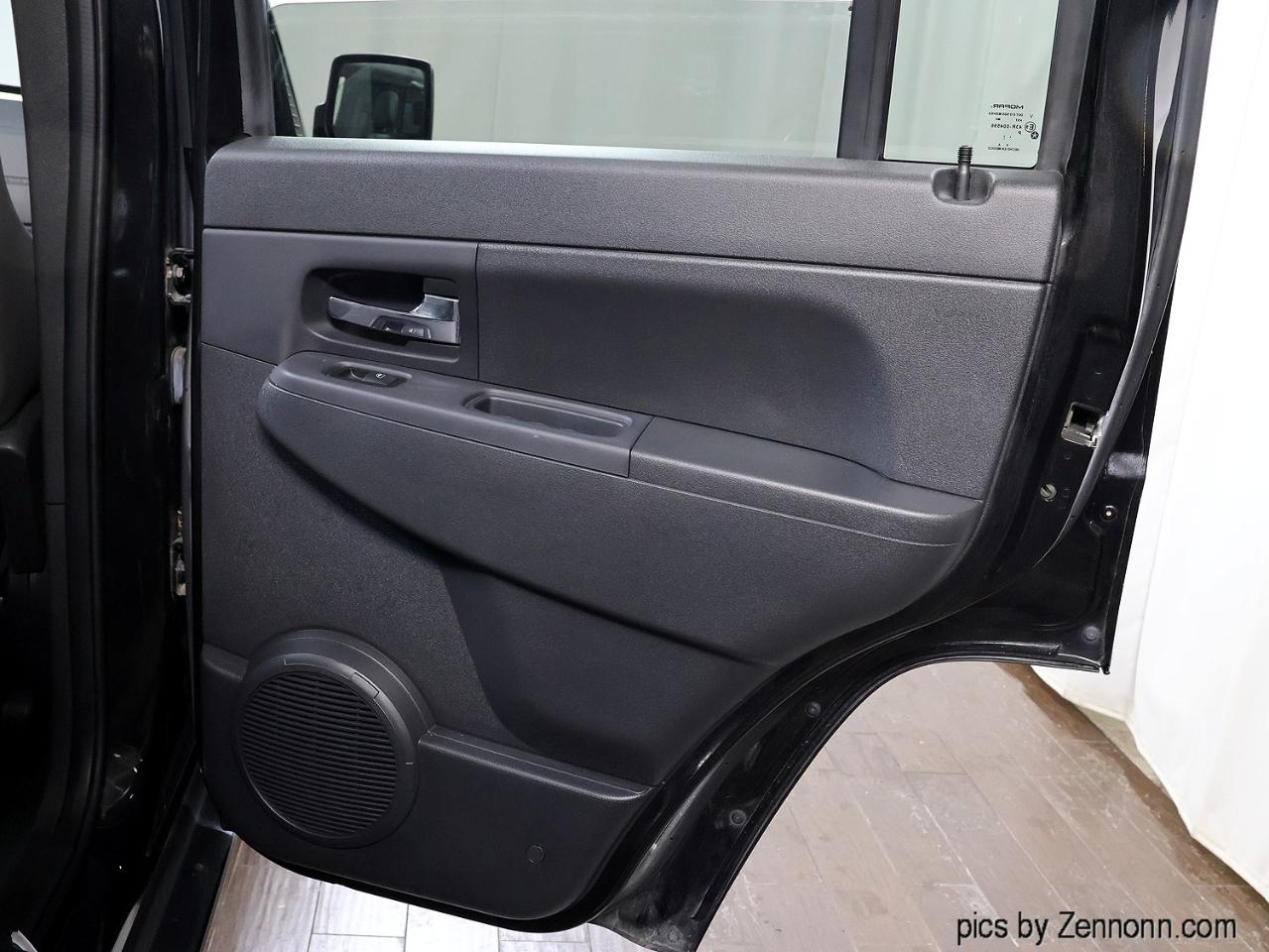 Jeep Liberty 4WD 4dr Sport 2012