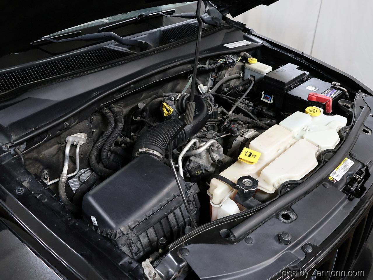 Jeep Liberty 4WD 4dr Sport 2012