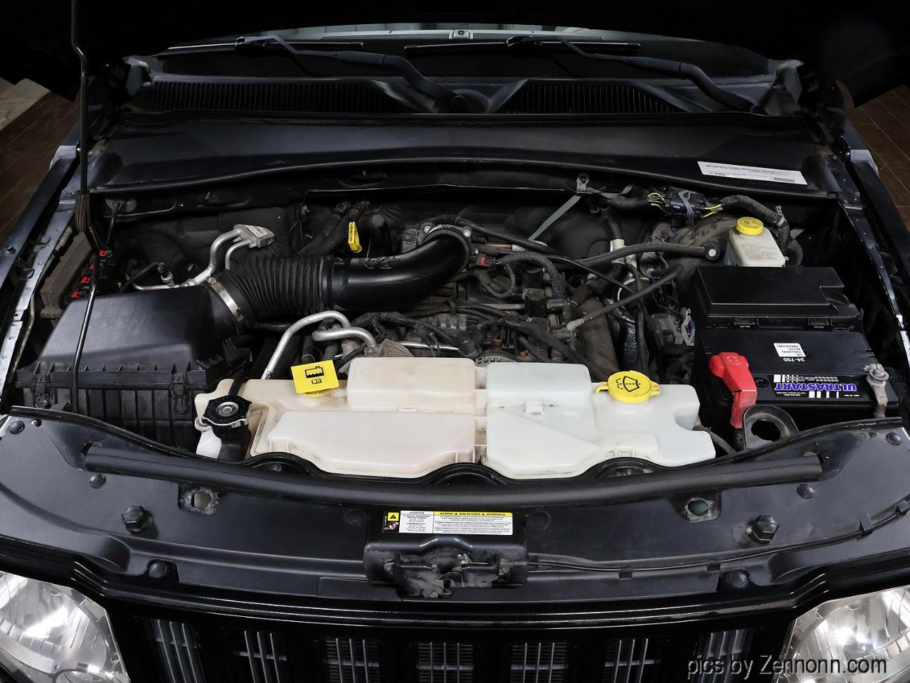 Jeep Liberty 4WD 4dr Sport 2012