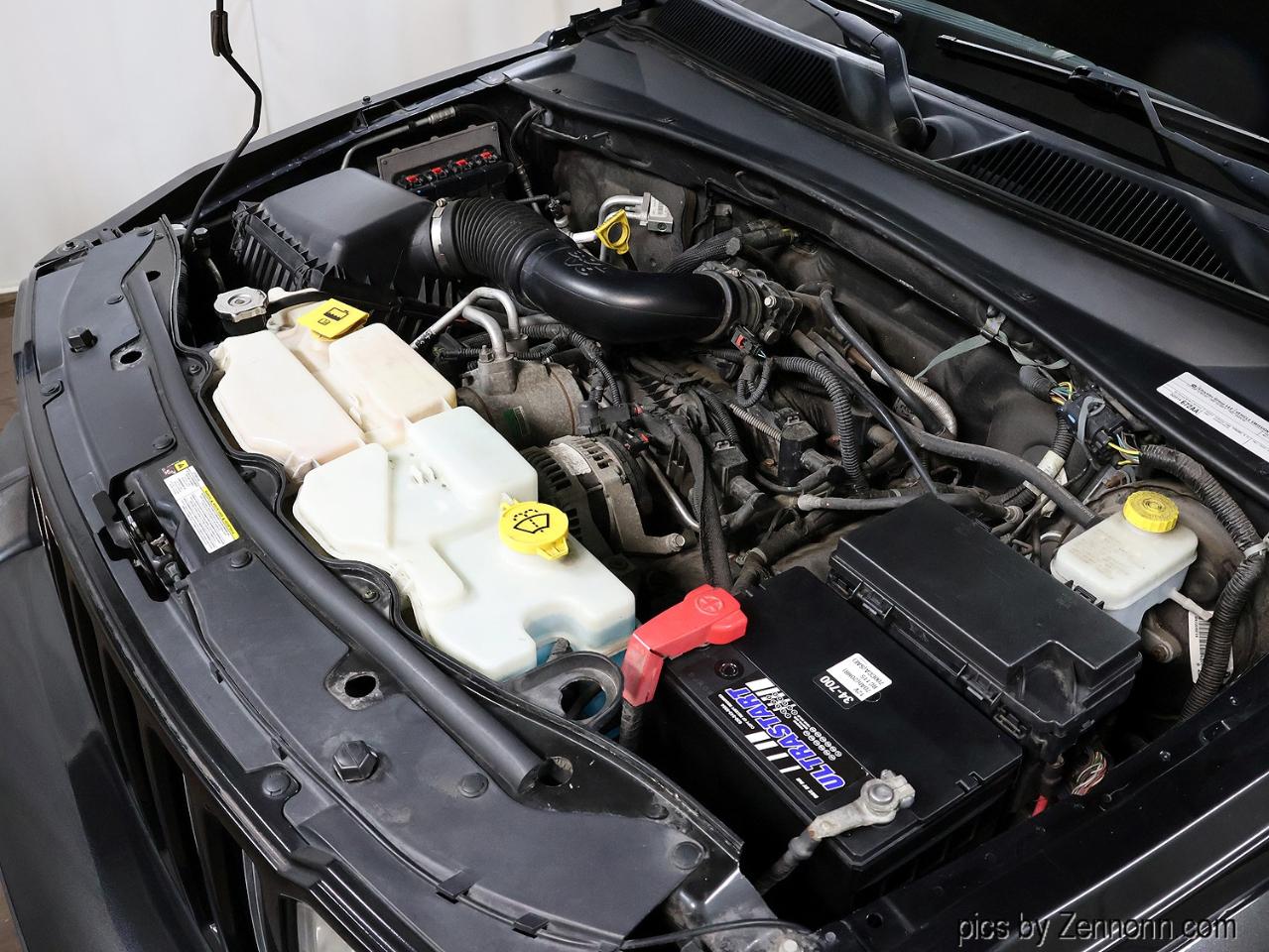 Jeep Liberty 4WD 4dr Sport 2012