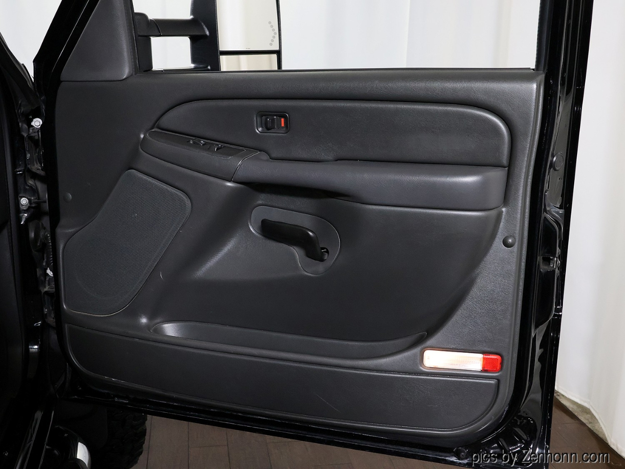 GMC Sierra 2500HD Ext Cab 143.5" WB 4WD SLE1 2006