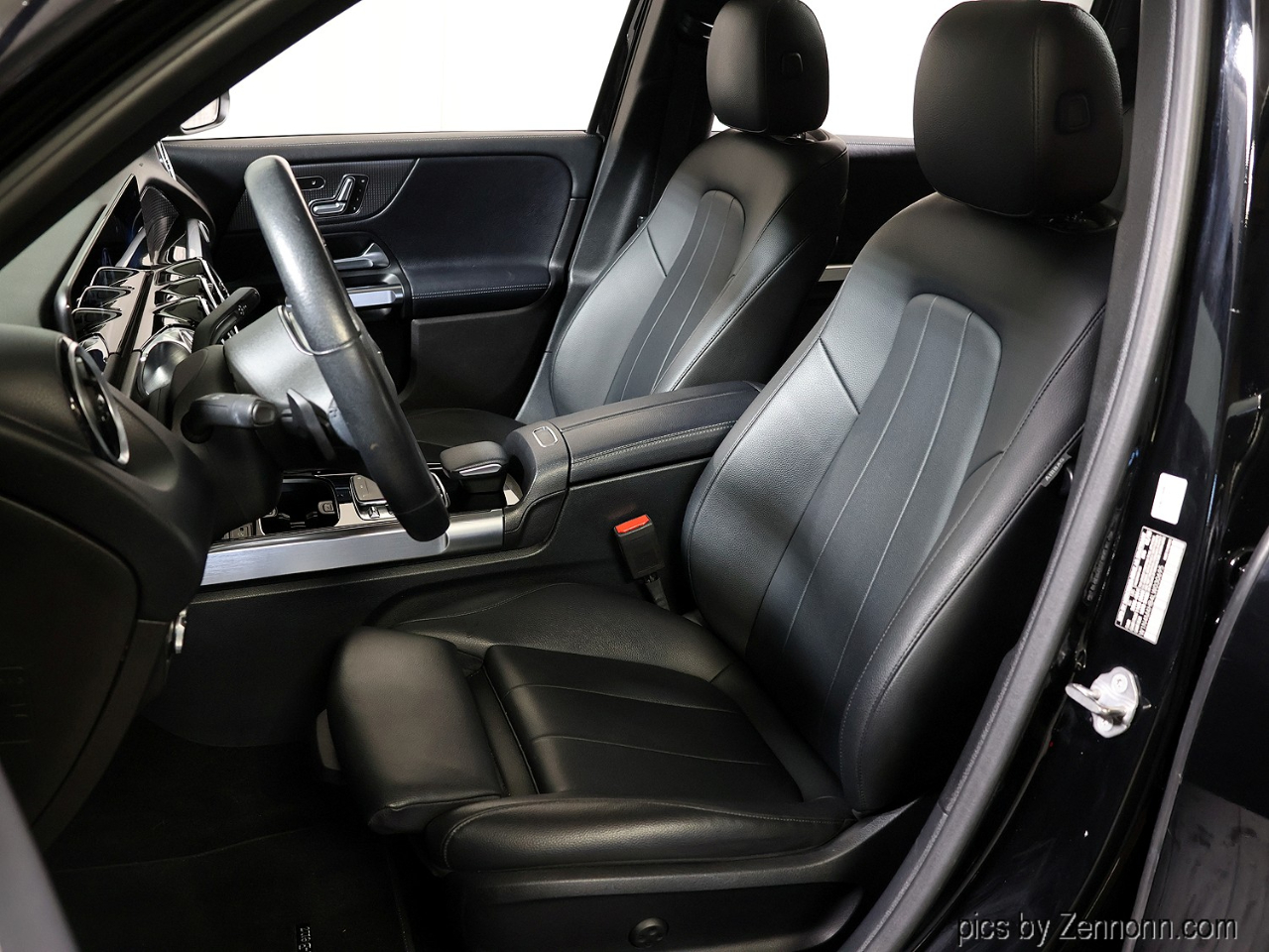 Mercedes-Benz GLB GLB 250 4MATIC SUV 2020