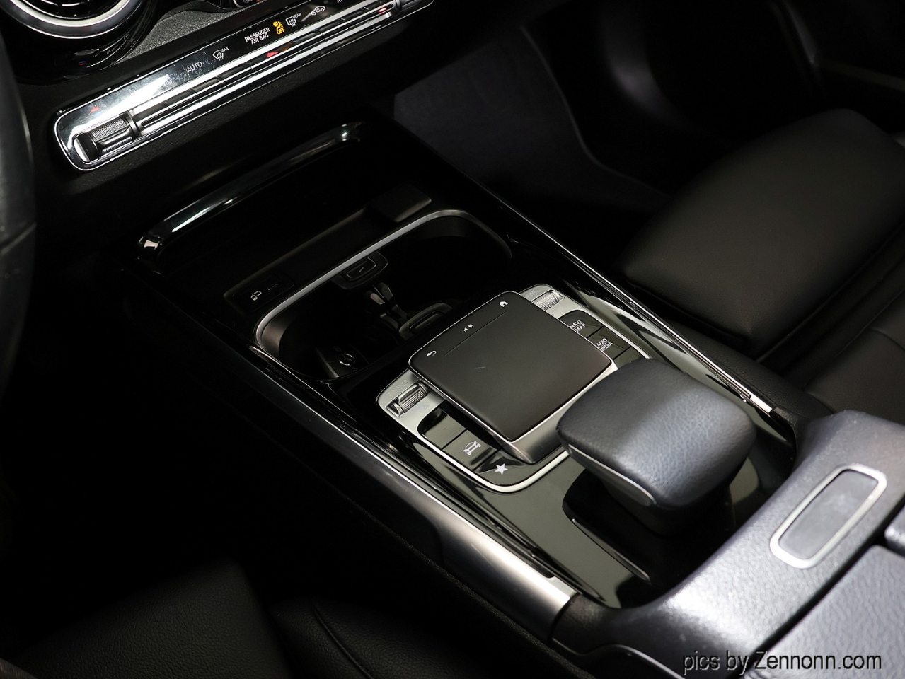 Mercedes-Benz GLB GLB 250 4MATIC SUV 2020