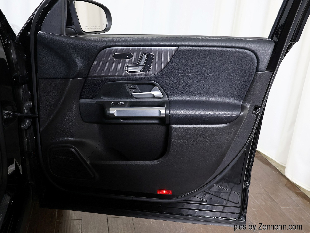 Mercedes-Benz GLB GLB 250 4MATIC SUV 2020