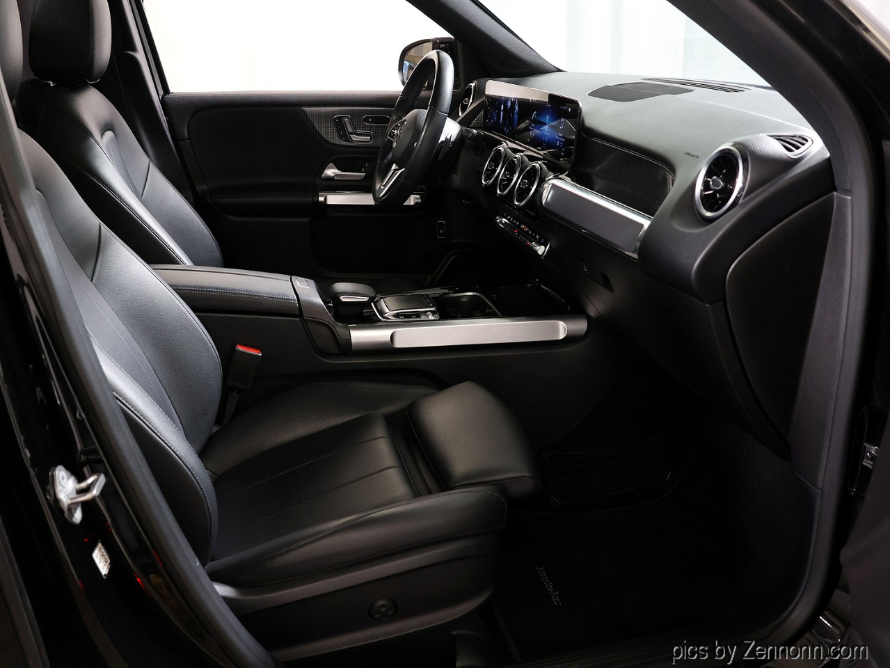 Mercedes-Benz GLB GLB 250 4MATIC SUV 2020