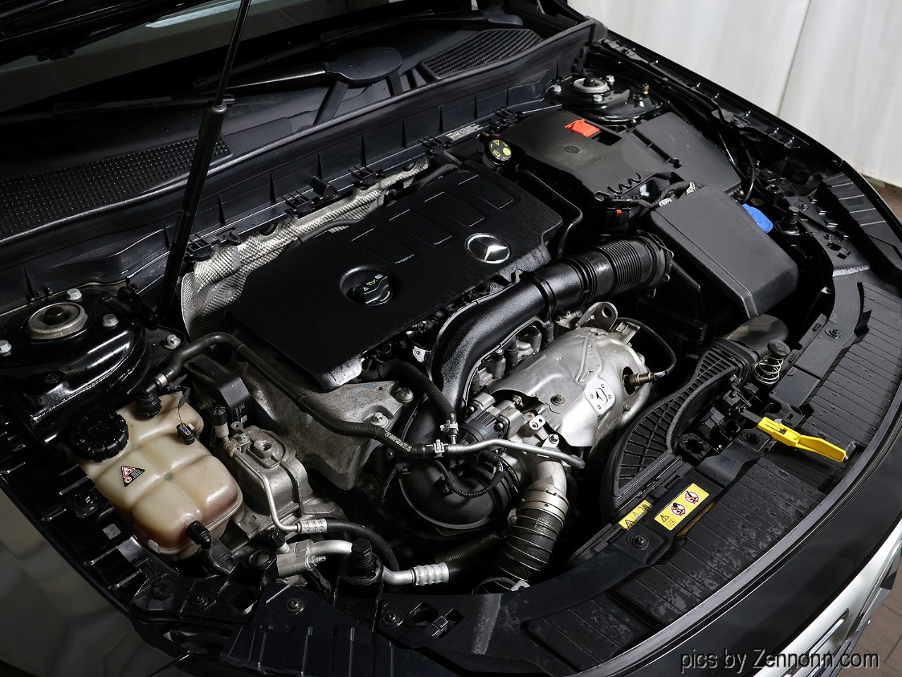 Mercedes-Benz GLB GLB 250 4MATIC SUV 2020