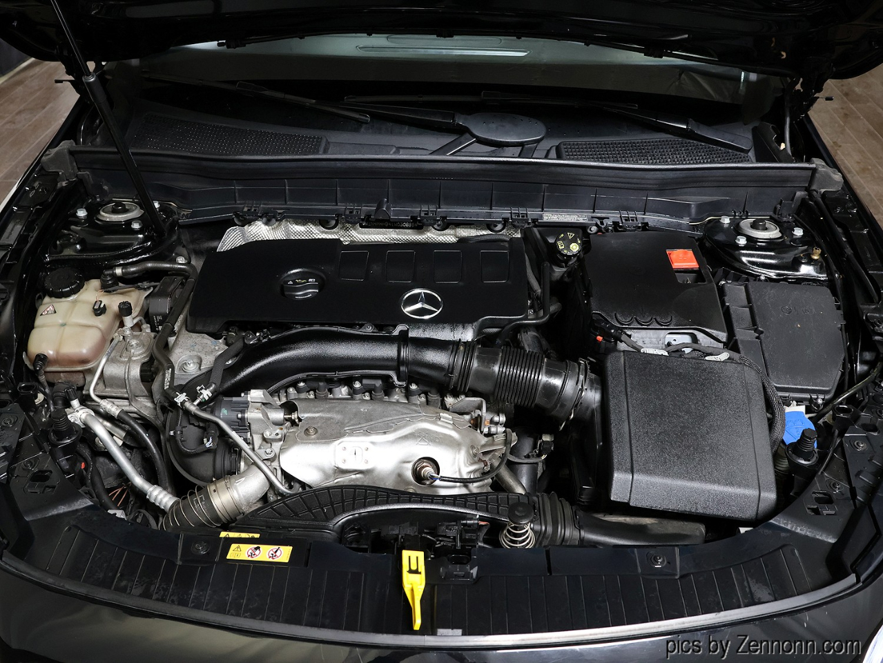 Mercedes-Benz GLB GLB 250 4MATIC SUV 2020