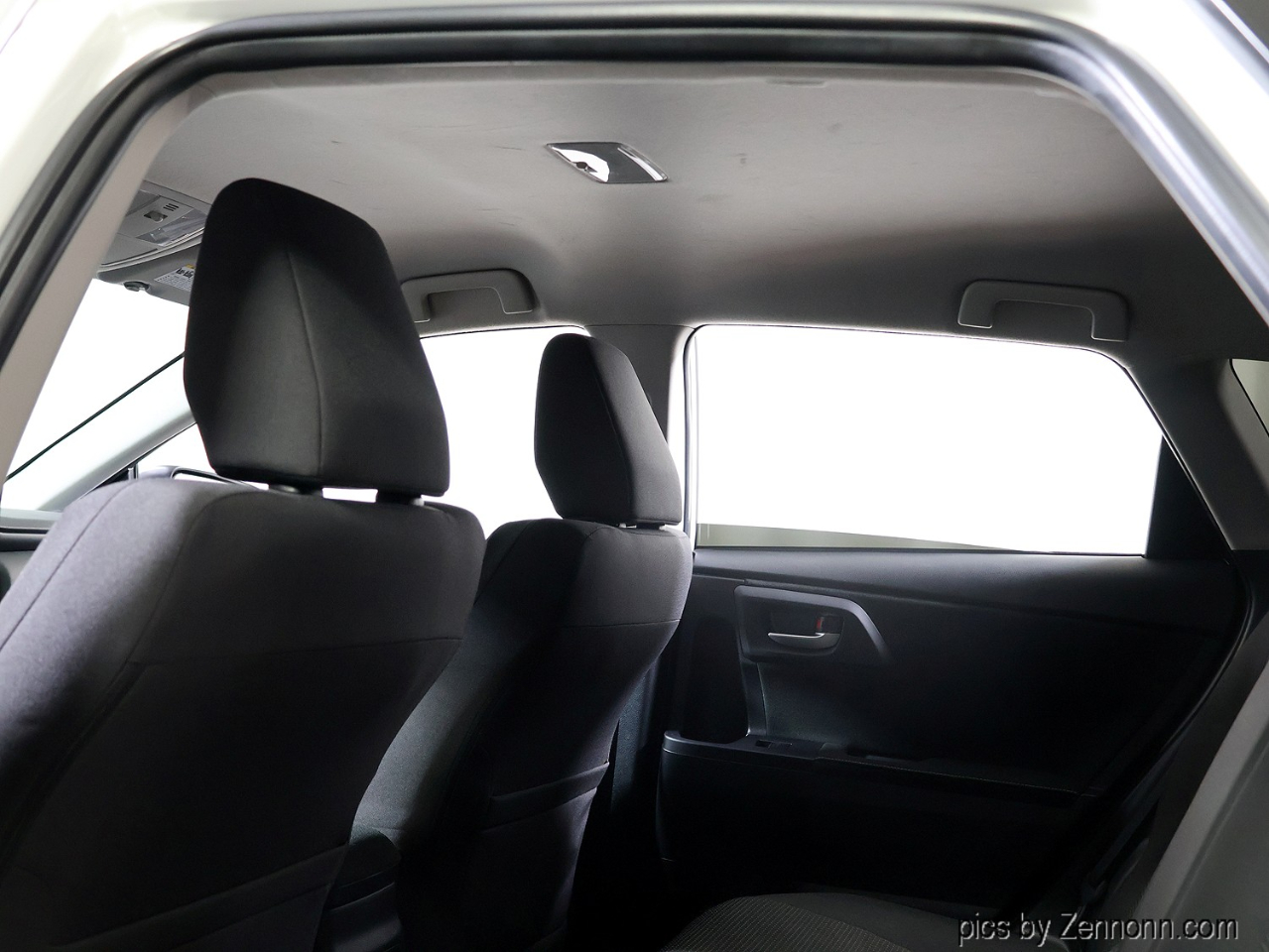 Toyota Corolla iM 4D Hatchback 6sp 2017