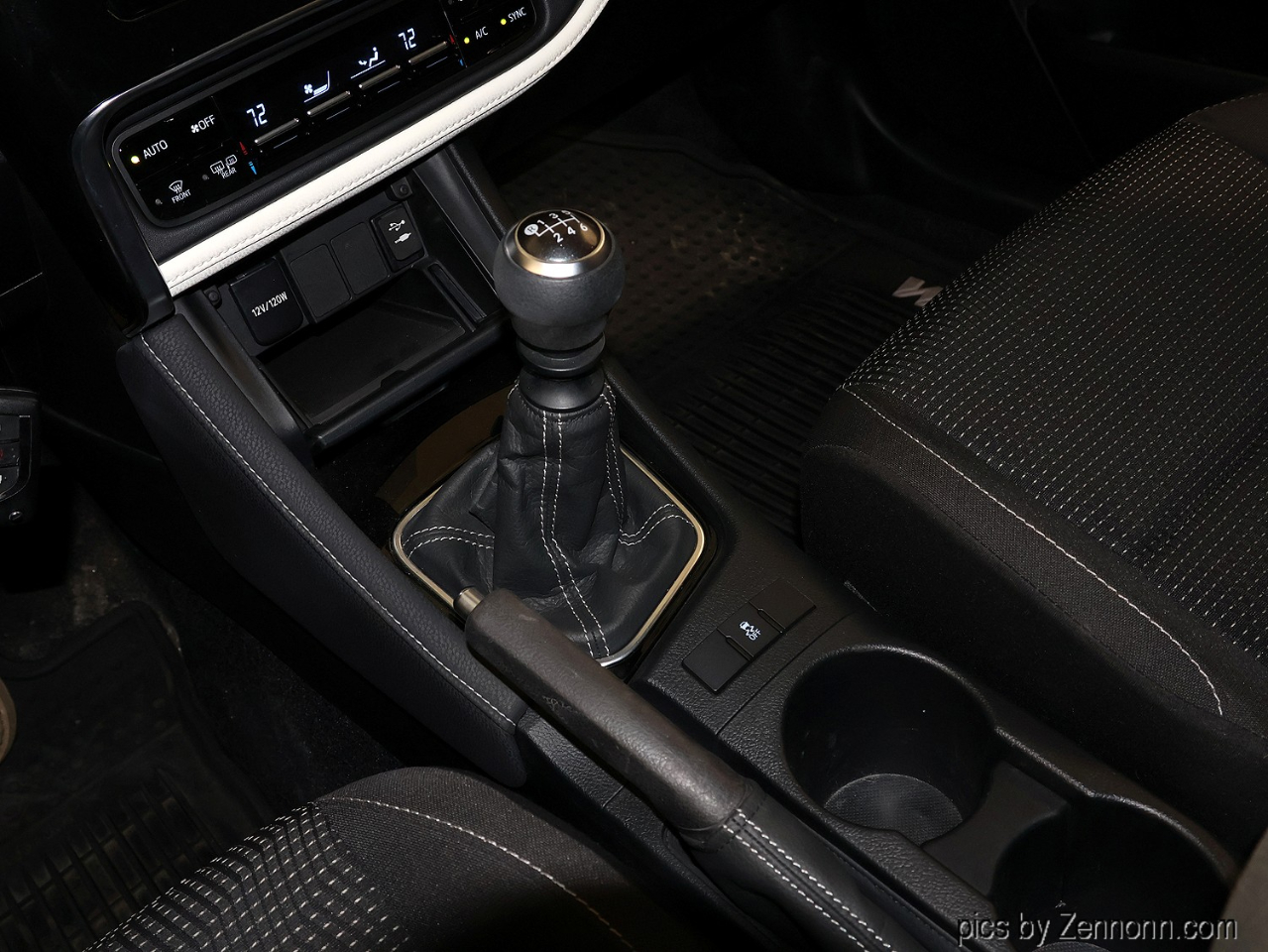 Toyota Corolla iM 4D Hatchback 6sp 2017