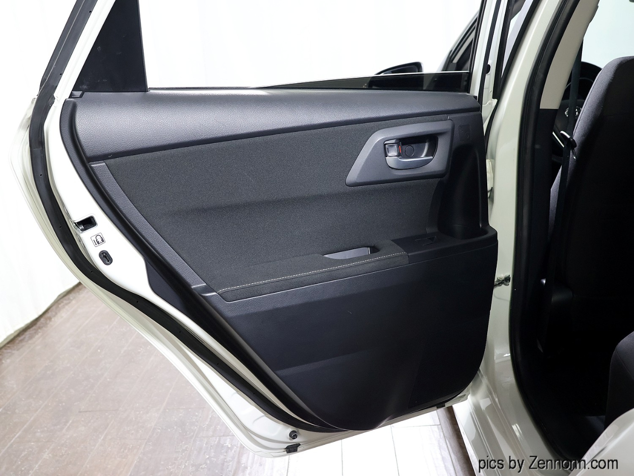 Toyota Corolla iM 4D Hatchback 6sp 2017