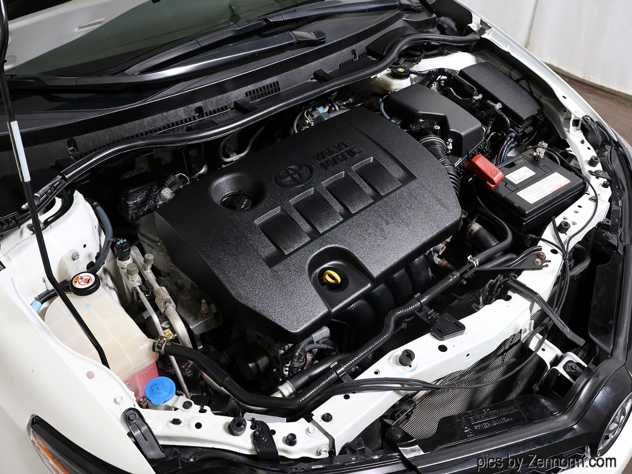 Toyota Corolla iM 4D Hatchback 6sp 2017