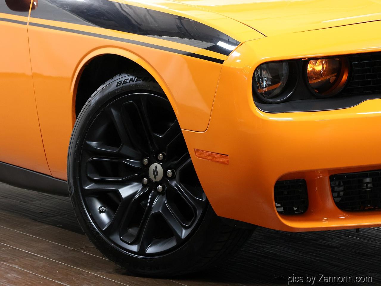 Dodge Challenger 2dr Cpe R/T Plus 2014