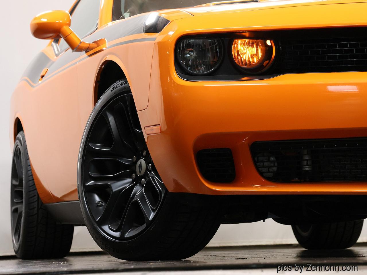 Dodge Challenger 2dr Cpe R/T Plus 2014