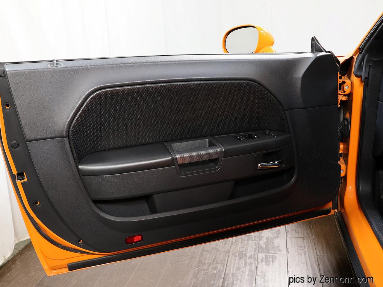 Dodge Challenger 2dr Cpe R/T Plus 2014