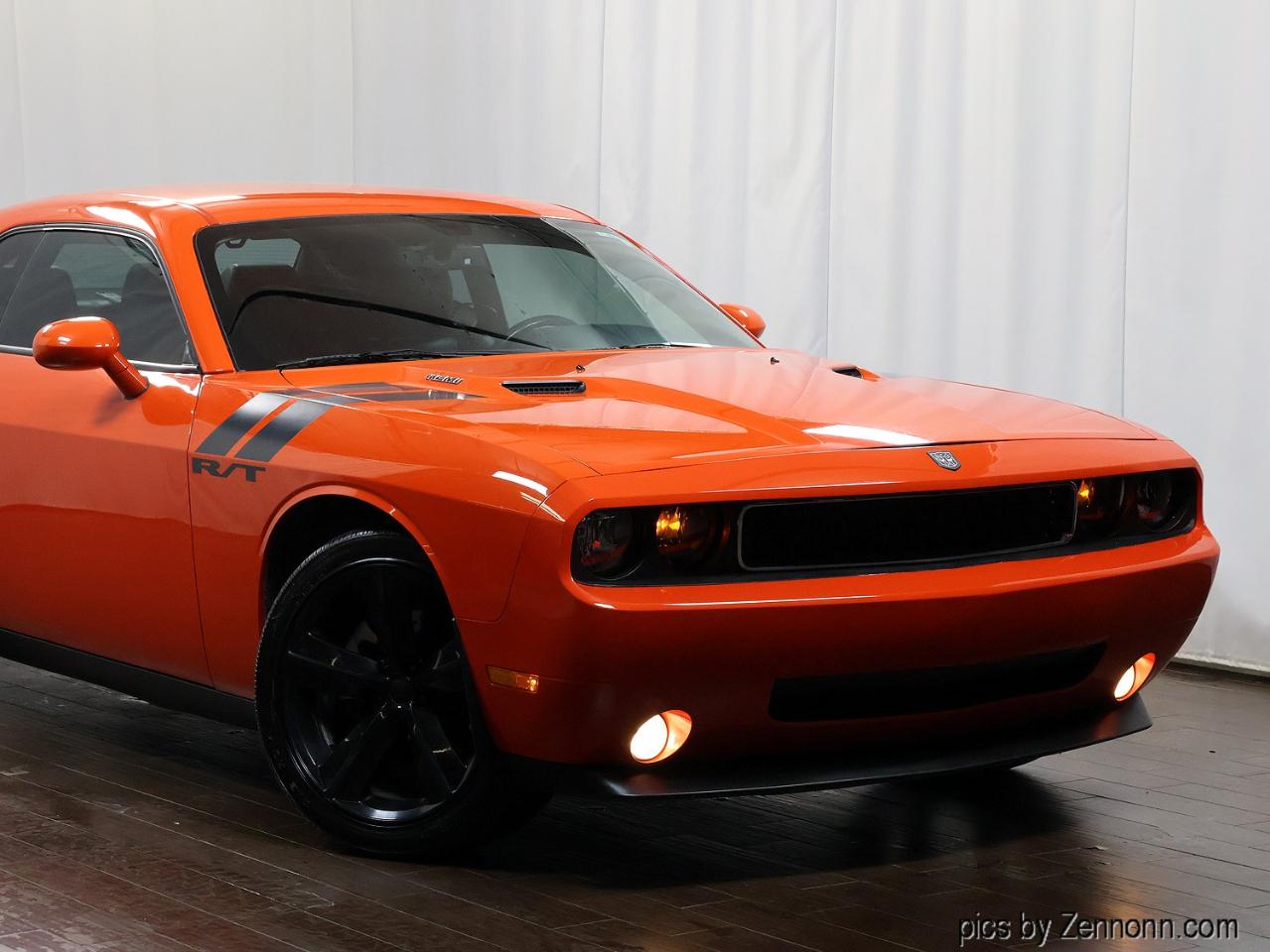 Dodge Challenger 2dr Cpe R/T 2010