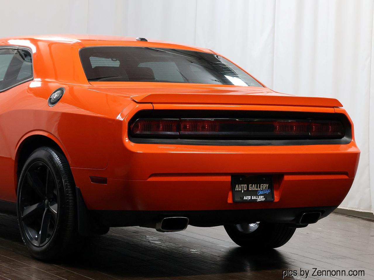 Dodge Challenger 2dr Cpe R/T 2010