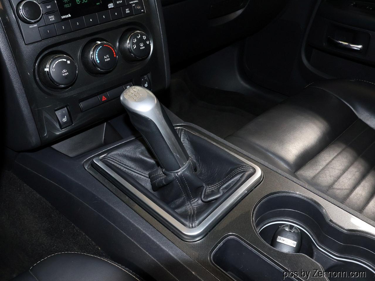 Dodge Challenger 2dr Cpe R/T 2010